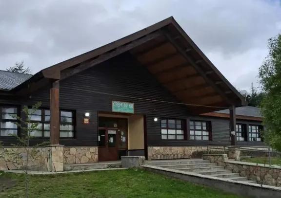 Villa La Angostura: un alumno de 13 años llevó un arma de aire comprimido al colegio