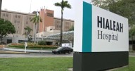 Cierran estacionamiento del hospital de Hialeah por fallas en la estructura