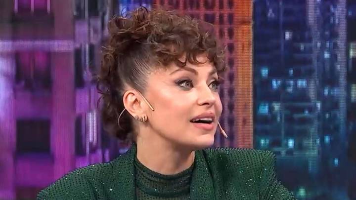 Básico, chic y atemporal: el look de Dolores Fonzi que se vuelve un aliado en tu placard