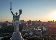 Ucraina, tra diplomazia e sanzioni: l’Europa cerca la via della pressione su Mosca