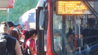 Avanza proyecto que endurece las sanciones por evadir pago en transporte público