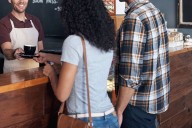 Man Claims Girlfriend Criticized Him for Ordering an Iced Coffee in Front of 9