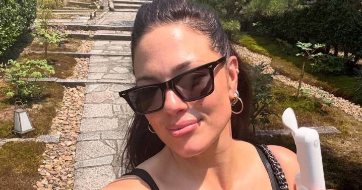 Ashley Graham’s Bold Black Dress Look Leaves Fans Jaw