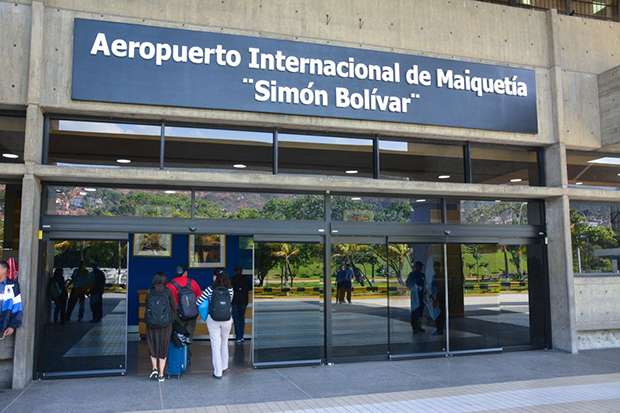 Suscriben acuerdo para optimizar comunicaciones del Aeropuerto Simón Bolívar