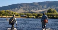 Nueva temporada de pesca en Neuquén: preparan el examen para prestadores y la Fiesta del la Trucha