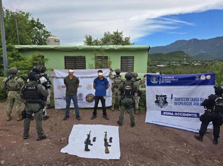 Detienen a tres sujetos armados en Moris con «cuernos de chivo»