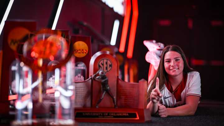 Wagoner star Goose Hutchens, nation’s No. 2 recruit, commits to Oklahoma softball
