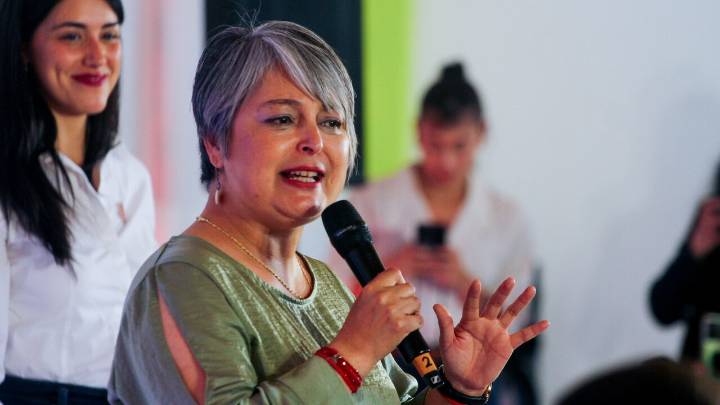 Cuestionan demora en entrega del programa de Jara: Candidata desdramatiza y dice que estará listo "en los próximos días"
