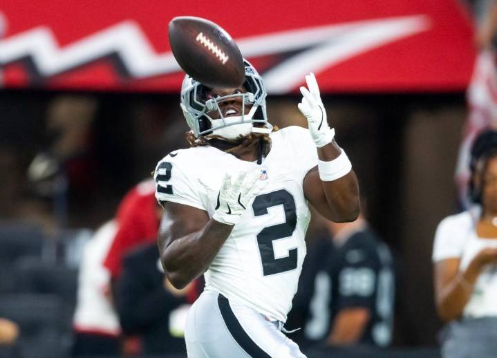 Chargers vs. Raiders prediction: 'Monday Night Football' Week 2 picks, player props