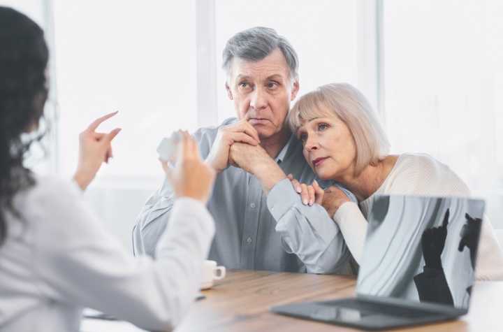Centene: Temporary Headwinds, Guidance Steady (NYSE:CNC)