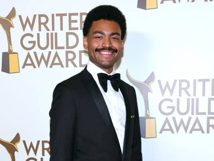 Onetime writer for FX’s ’The Bear’ taken off NYC train in handcuffs