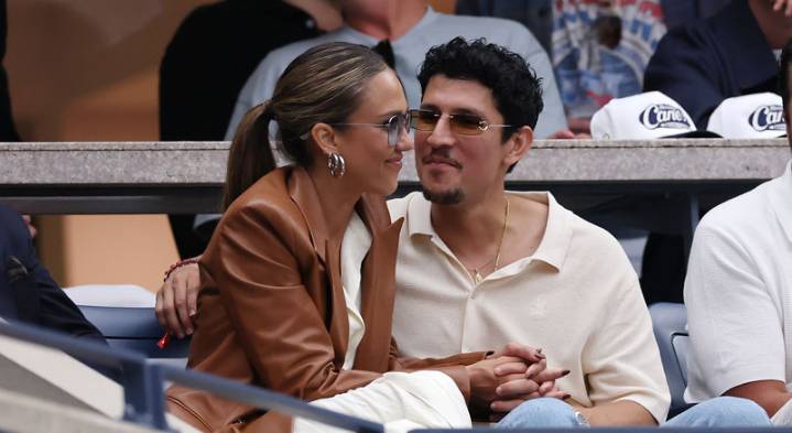 Jessica Alba Packs on PDA with Boyfriend Danny Ramirez at U.S. Open Finals! | 2025 US Open, Danny Ramirez, Jessica Alba