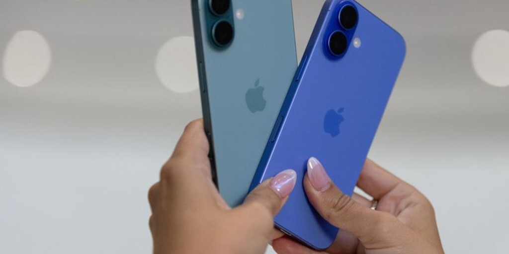 El iPhone 17 llegaría con un giro inesperado en su modelo básico: cambio total con la SIM