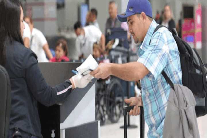 Venezuela está en la lista: Ecuador exigirá desde este 1-Sep visa de transeúnte a ciudadanos de 45 países