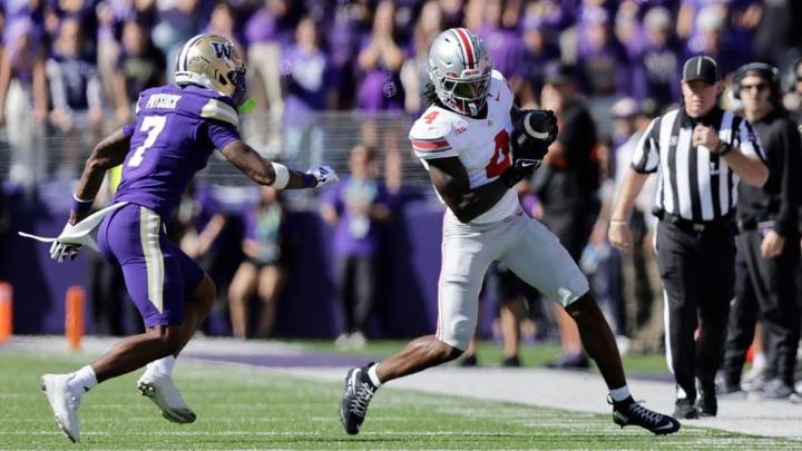 No. 1 Ohio State pulls away to beat Washington 24