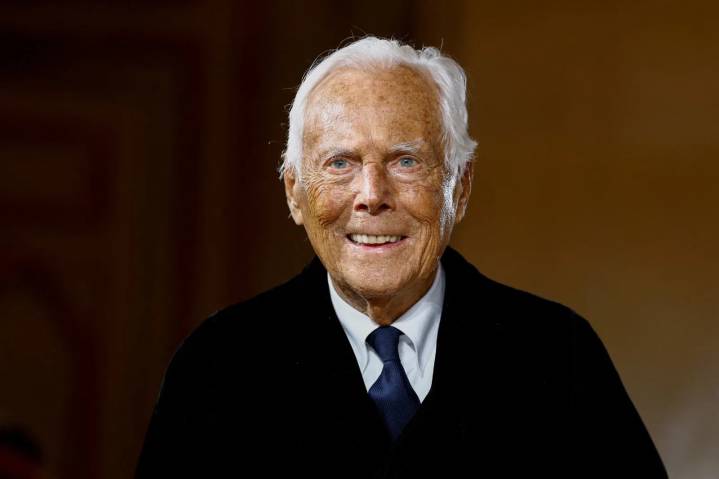 Murió a los 91 años el diseñador Giorgio Armani, ícono de la moda italiana