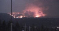 Level 2 and 3 evacuation orders issued as Lower Sugarloaf Fire threatens Ardenvoir