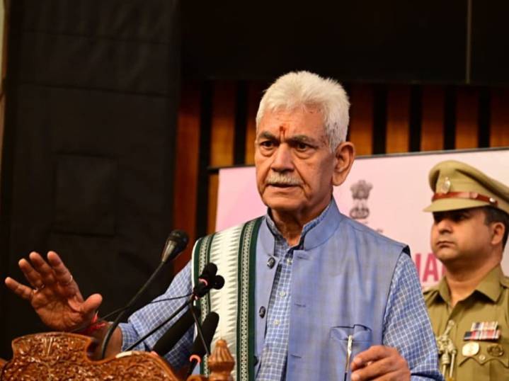 LG Sinha Orders Reopening of More Tourist Spots in J&K