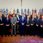 Este lunes Milei presenta el proyecto de...