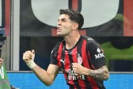 Christian Pulisic stars with goal and brilliant assist as Milan beat Napoli to go top of Serie A