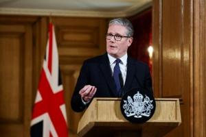 UK economy stalls in July in fresh government setback