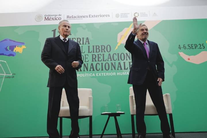 De la Fuente llama a establecer una diplomacia humanista en inauguración de Feria del Libro de la SRE