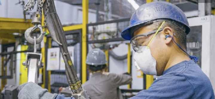 Anuncian más despidos en industria de Coahuila: más de mil en Arneses y 300 en SanLuis Rassini