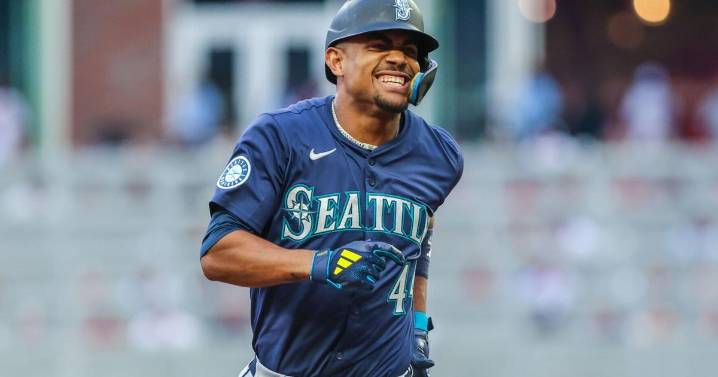Julio Rodriguez homers twice as Mariners power past Braves