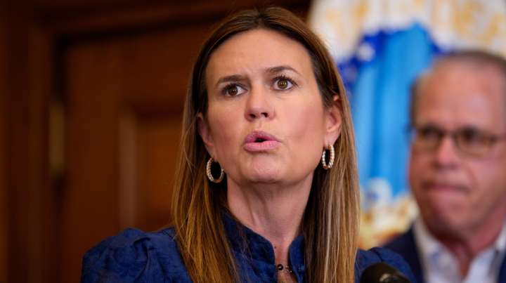 Sarah Huckabee Sanders' Leggy Dress Looks Like A Paint Job Gone Wrong