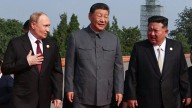 Xi Jinping defiende "la noble causa de la paz" flanqueado por Putin y Kim Jong