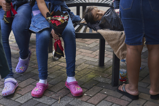 Juez de EEUU extiende medidas temporales que protegen a niños guatemaltecos de deportación