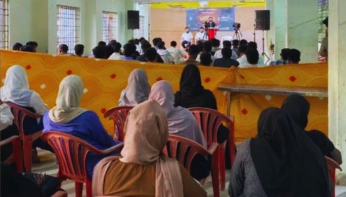 As Islamists attack ‘liberals’ for opposing regressive segregation of Muslim women in campuses, Kerala remains a silent witness to Taliban