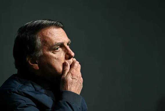 Sentencian a Bolsonaro con 27 años de cárcel