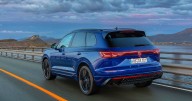 Volkswagen Touareg may return as electric SUV 