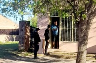 Denuncian a un vecino por amenazas a dos niños en Santa Rosa
