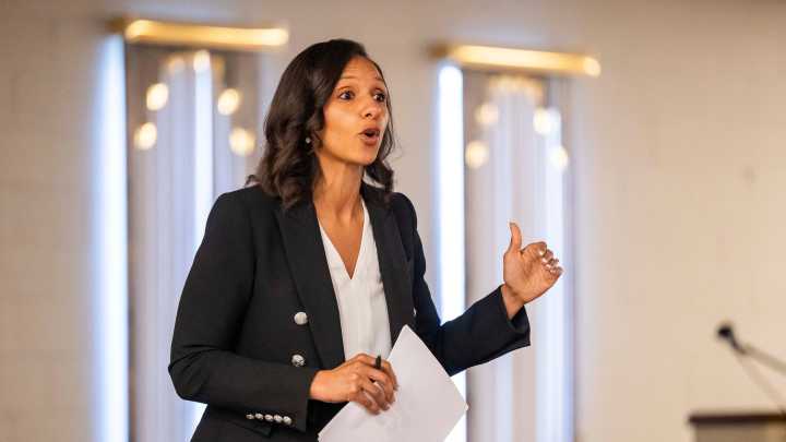Accusations fly between Detroit mayoral candidates Sheffield and Kinloch