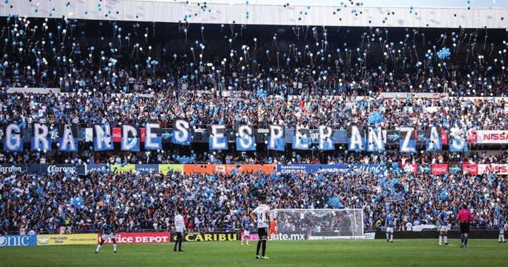 Nuevo comodato de La Corregidora ya no prohíbe expresamente a la porra de Gallos