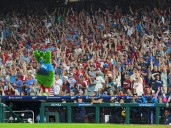 This summer's hottest stadium sensation: Fans caught on camera