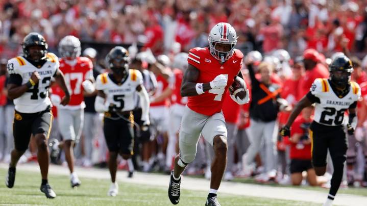 Julian Sayin sets completions mark and No. 1 Ohio State rolls past Grambling State 70