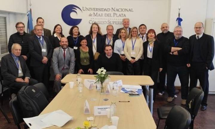 Defensores del Pueblo reclaman compromiso de la clase política con los valores de la democracia