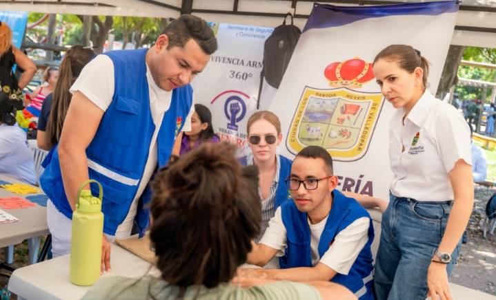Jornada 27 de ‘Gestión Social en la Calle’ atendió a habitantes de la Ciudadela 450 años
