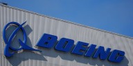 Machinist union, Boeing to resume talks Monday with a federal mediator present