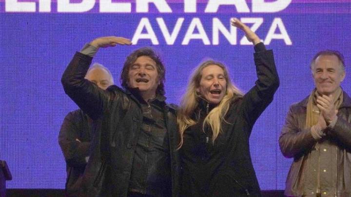 Javier Milei cerró la campaña de LLA en Provincia con cuestionamientos al kirchnerismo: "Trataron de acusarnos de chorros"