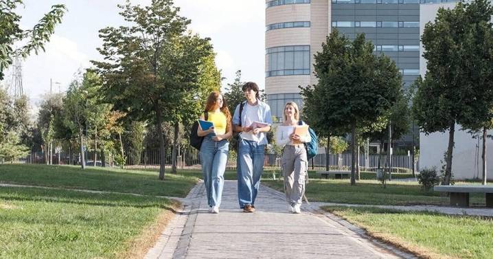 Best community colleges in 2025