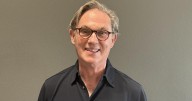 Cedar Falls welcomes Emmy winner Richard Thomas in Mark Twain Tonight!