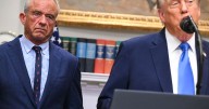 "No hay motivos" para vacunar a los bebés contra la hepatitis B, asegura Trump