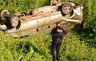 SE REPORTAN PERSONAS LESIONADAS EN VOLCADURA DE CAMIONETA