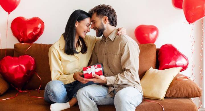 Amor y amistad: los mejores regalos para sorprender a tu pareja o amigos este 2025