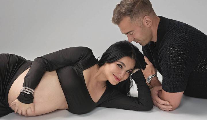 Martha Higareda anuncia que espera gemelas