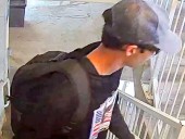 Difunden nuevas imágenes del presunto asesino de Charlie Kirk en Utah